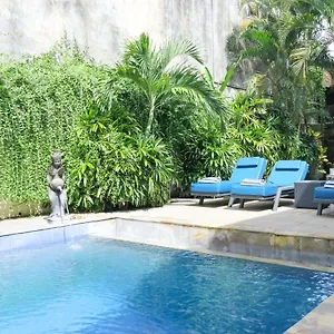 Hotel Sus Budget Hotel Legian