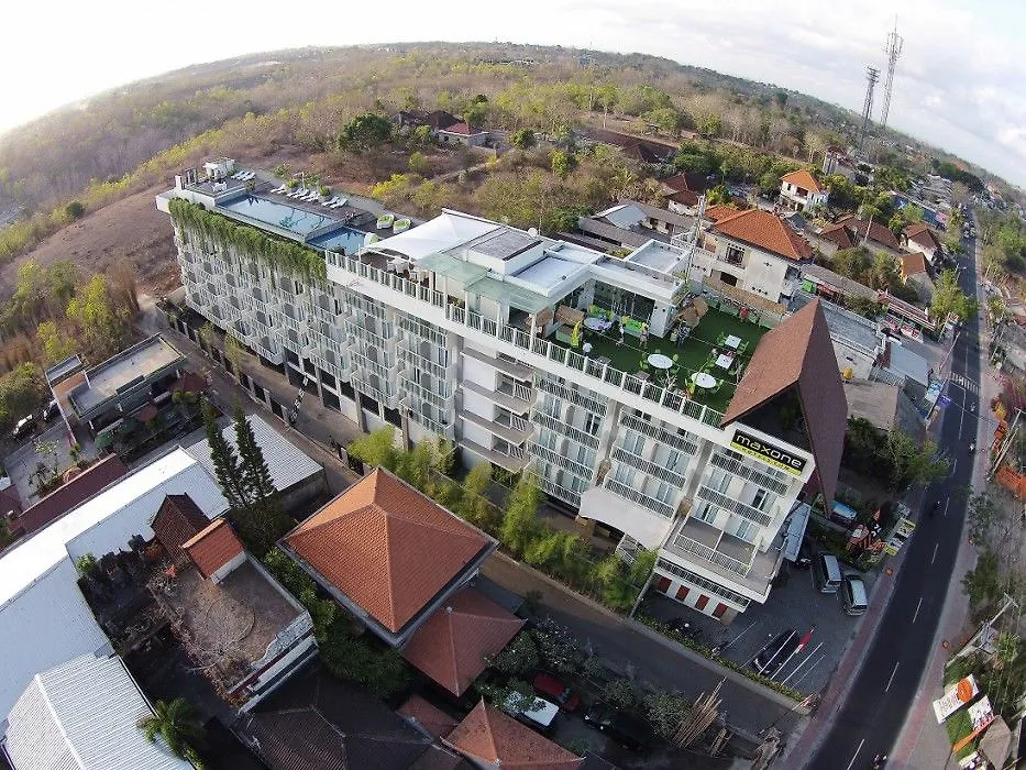 Maxonehotels At Bukit Jimbaran